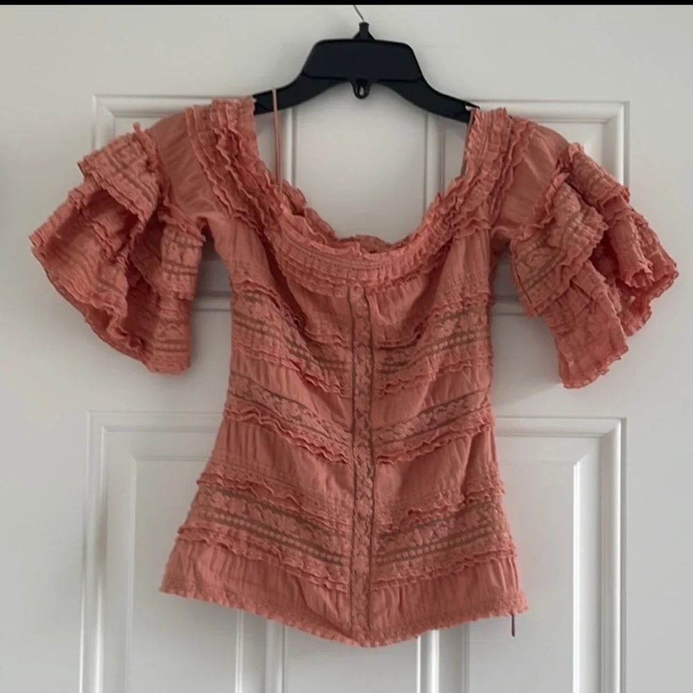 Cinq à Sept Pink Ruffled Blouse - Picture 6 of 6